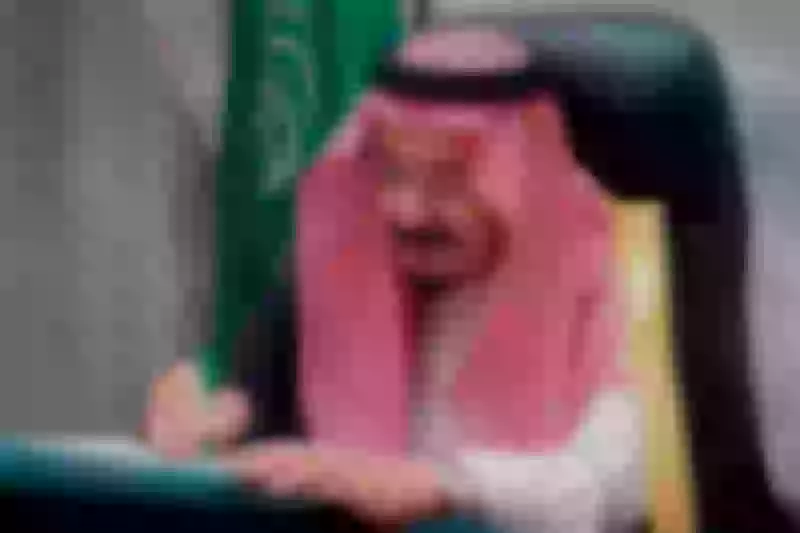 قرار ملكي عاجل.. السعودية تلغي نظام الكفيل ل 5 مهن ويسمح لأصحابها بالعمل في جميع المدن السعودية!!