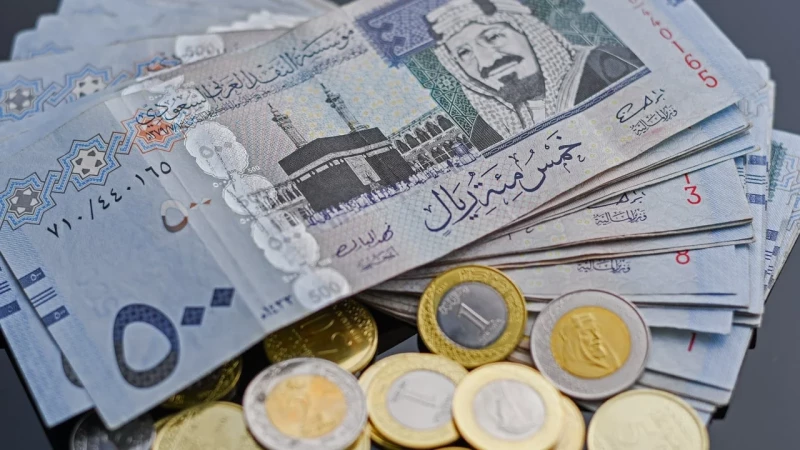 الورقة 500 ريال سعودي بكم جنية فى السوق السوداء ؟.. لن تصدق كم يبلغ سعر الريال السعودي مقابل الجنية المصري اليوم فى البنوك المصرية