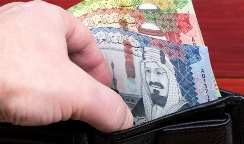 عملة المملكة ركبت الترند" مفاجأة سعر الريال السعودي مقابل الجنيه في البنوك والسوق السوداء: تغييرات جديدة بنهاية تعاملات اليوم 5-11-2024